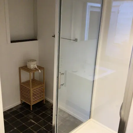 Black And White Apartament *